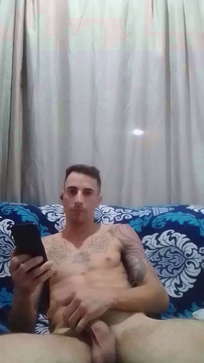 roludoogato live cam on Cam4