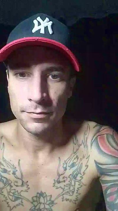 roludoogato live cam on Cam4