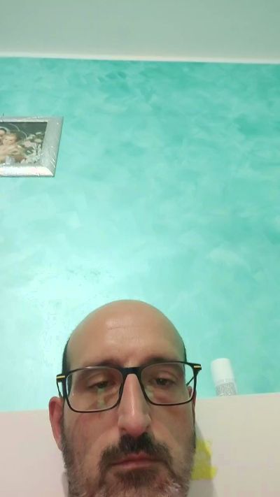 romanovoglio live cam on Cam4