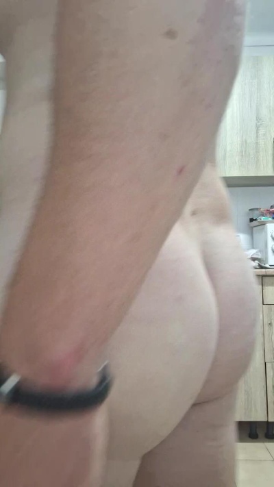 romeo19850 live cam on Cam4