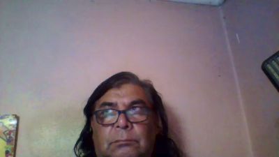 romeoron70 live cam on Cam4