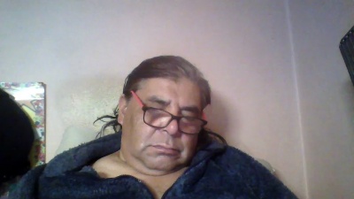 romeoron70 live cam on Cam4
