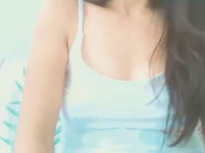 romi183 live cam on Cam4