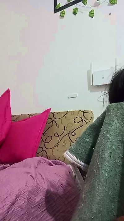 romi222 live cam on Cam4
