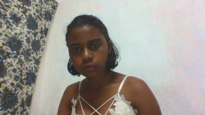 rominahxxx live cam on Cam4