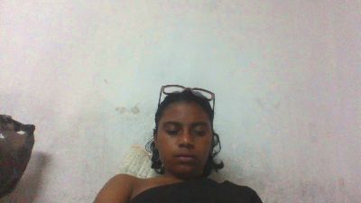 rominahxxx live cam on Cam4