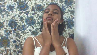 rominahxxx live cam on Cam4