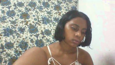 rominahxxx live cam on Cam4