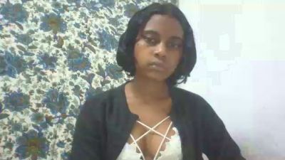 rominahxxx live cam on Cam4