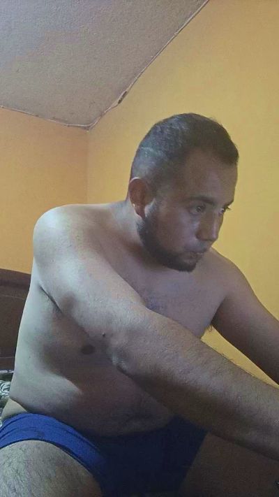 ronalderre live cam on Cam4