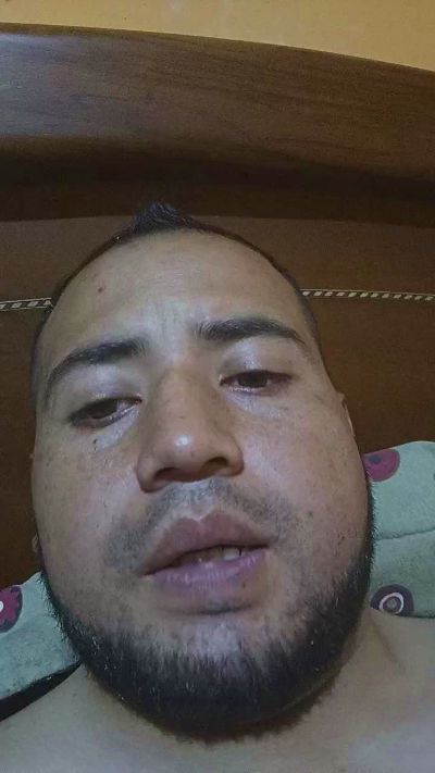 ronalderre live cam on Cam4