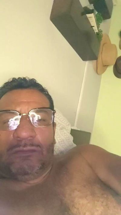 roncoratonm2 live cam on Cam4