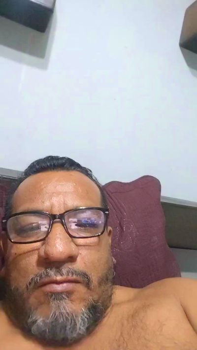 roncoratonm2 live cam on Cam4