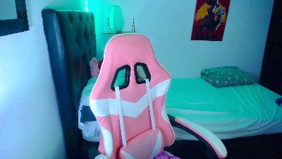 room_kiitty live cam on Cam4