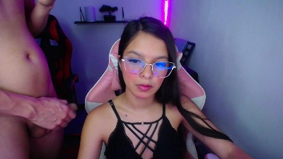 room_kiitty live cam on Cam4