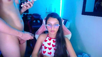 room_kiitty live cam on Cam4