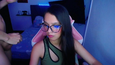room_kiitty live cam on Cam4
