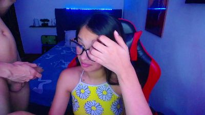 room_kiitty live cam on Cam4