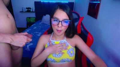 room_kiitty live cam on Cam4