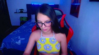 room_kiitty live cam on Cam4