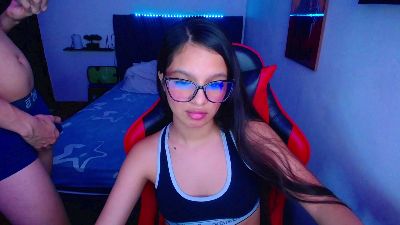 room_kiitty live cam on Cam4