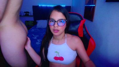 room_kiitty live cam on Cam4