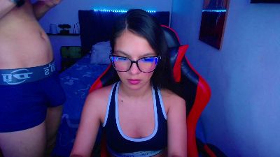 room_kiitty live cam on Cam4