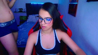 room_kiitty live cam on Cam4