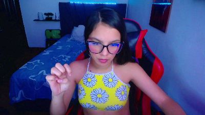 room_kiitty live cam on Cam4