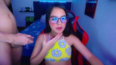room_kiitty live cam on Cam4