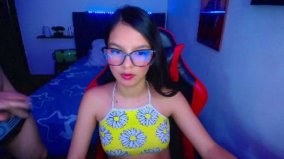room_kiitty live cam on Cam4