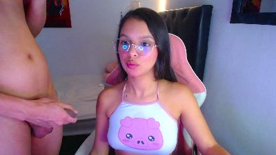 room_kiitty live cam on Cam4