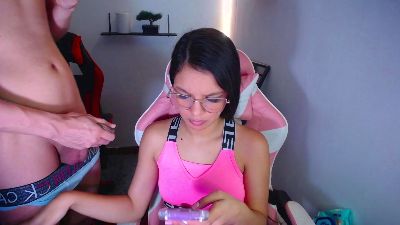 room_kiitty live cam on Cam4