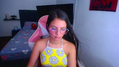 room_kiitty live cam on Cam4