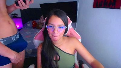 room_kiitty live cam on Cam4