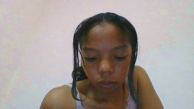 rosah5 live cam on Cam4