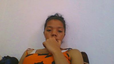 rosah5 live cam on Cam4