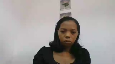 rosah5 live cam on Cam4