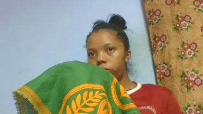 rosah5 live cam on Cam4