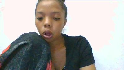 rosah5 live cam on Cam4