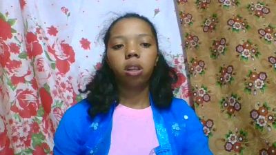 rosah5 live cam on Cam4