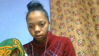 rosah5 live cam on Cam4