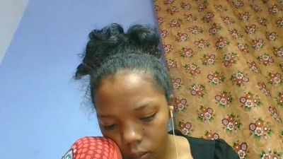 rosah5 live cam on Cam4
