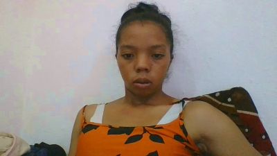 rosah5 live cam on Cam4