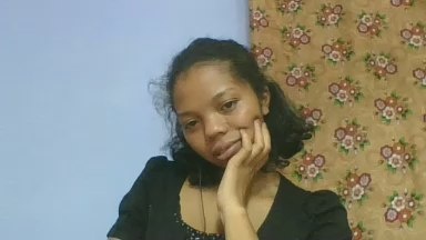 rosah5 live cam on Cam4