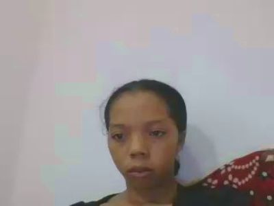 rosah5 live cam on Cam4