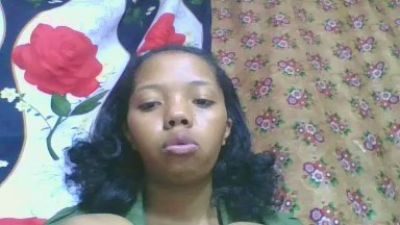 rosah5 live cam on Cam4