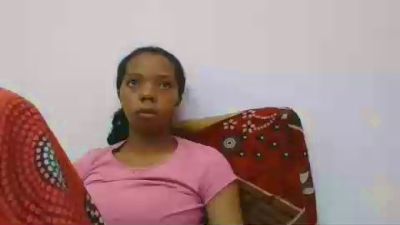 rosah5 live cam on Cam4