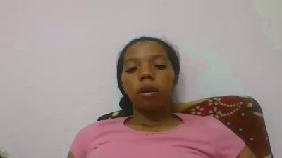 rosah5 live cam on Cam4