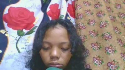 rosah5 live cam on Cam4